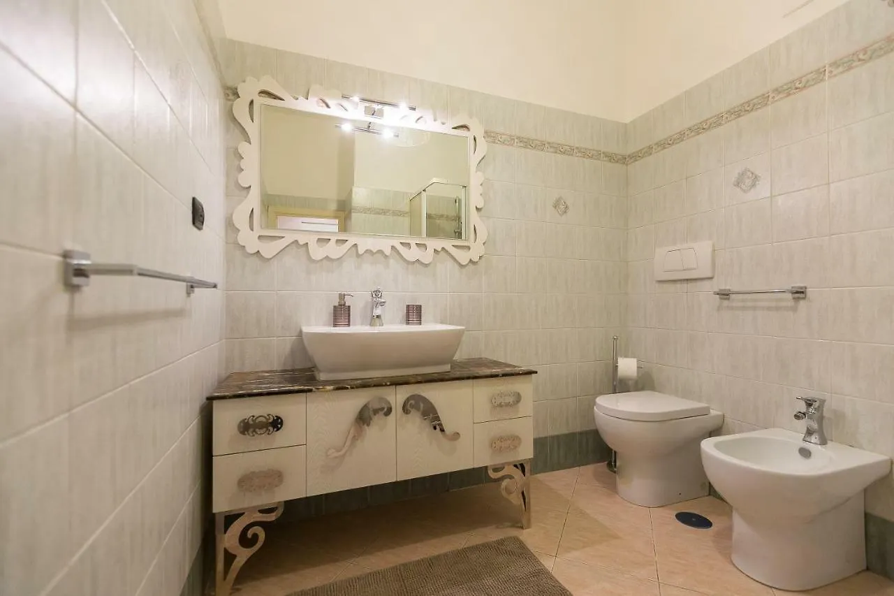 Lovely New Home, Trastevere! Rome Apartment